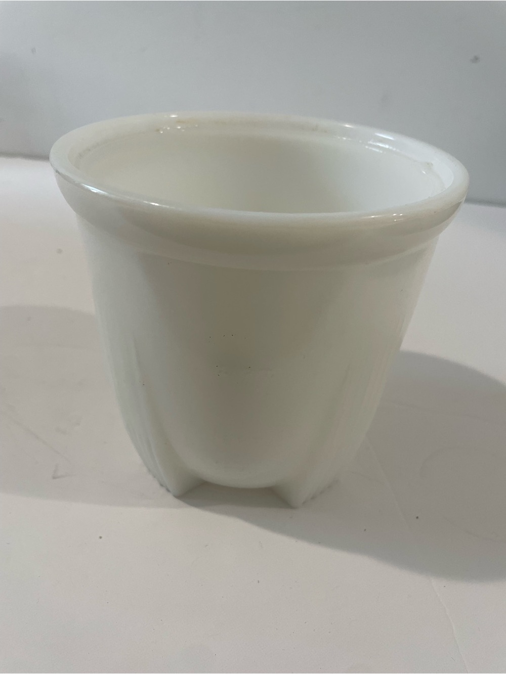 Vintage White Milk Glass Beater Jar 3 Cup 24 Oz Art Deco 30s 40s Threaded